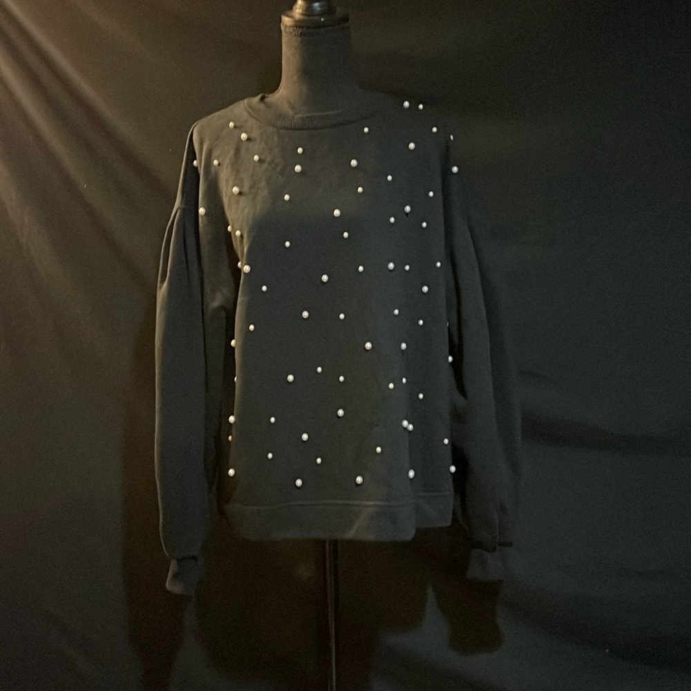 Black Zara sweatshirt